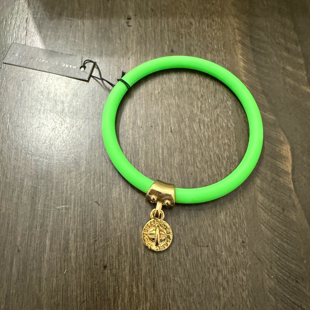 Marc by Marc Jacobs Silicone Logo Charm Bracelet - Toucan Green
